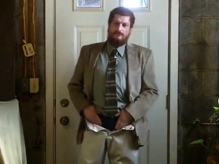 Str8 Israeli daddy jerk off in suit