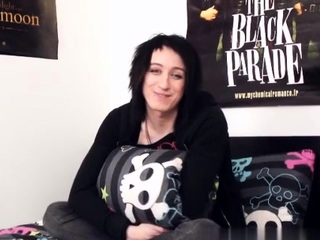 Emo boy strips and gay teen bareback cum Cute emo Mylo