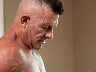 Hunky daddy pounds teens ass