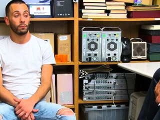 Bearded gay hunk gives fantastic blowjob at the office