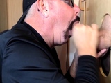 Gloryhole BJ DILF fills mouth with sperm