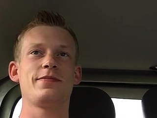 Homo stud asks his lover to fuck him hard in his car